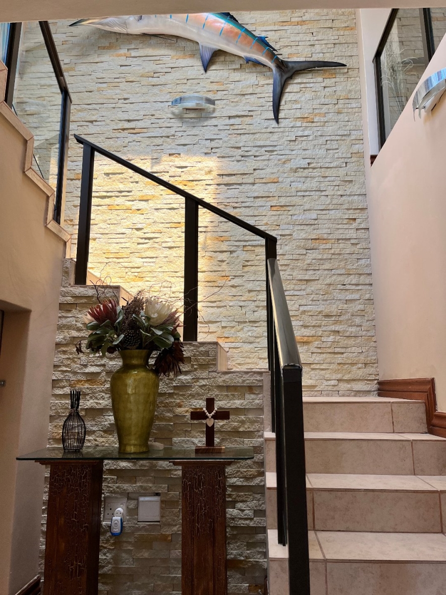 6 Bedroom Property for Sale in Tergniet Western Cape
